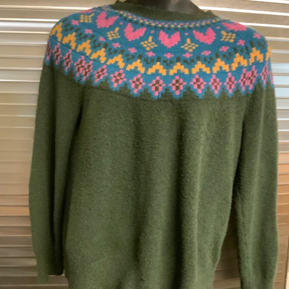 Time and Tru sweater - Picture 2 of 4